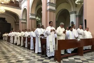 De Vargas al Vaticano; el es el padre de Veracruz que se fue a Roma