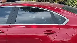 Balean auto a profesora en primer día de clases. Padres de familia corrieron por sus hijos
