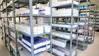 Nahle evalúa abasto de insumos en hospitales de Veracruz