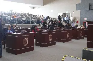 Congreso de Morelos avala 'pensiones doradas' para exfuncionarios