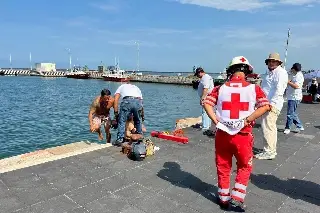 Fue deportado de Chicago; tres veces se aventó al mar en Veracruz