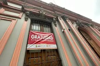 Investigan cobro de cuotas escolares en dos bachilleratos de Xalapa