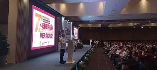 Anuncian millonaria inversión para complejos petroquímicos en Veracruz