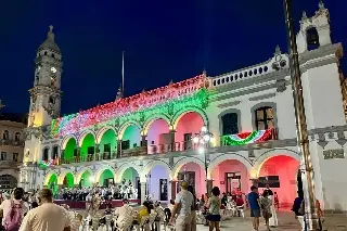 Todo listo para el primer Grito de Independencia de Rosa María Hernández Espejo
