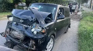 Fuerte choque sorprende a vecinos de Lomas 4; esto ocurrió