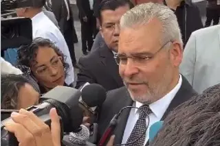 ¿Qué opina Bedolla de Carlos Torres Piña como defensor de Morena en Michoacán?