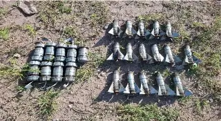 Aseguran 53 bombas aéreas para drones y armamento en Sinaloa
