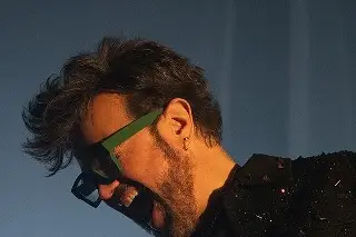Aleks Syntek anuncia que se alejará de México tras polémica durante el Grito de Independencia