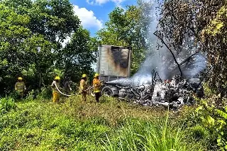 Cierre total en autopista de Las Choapas por fuerte accidente; esto se sabe