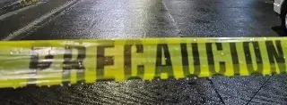 Mujer muere en accidente de moto tras salir proyectada sobre la carretera