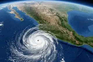 Sheinbaum descarta por ahora impacto directo de huracán Polo en costas mexicanas