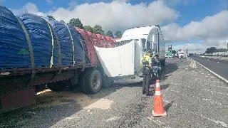 Accidente provoca cierre y tráfico en esta carretera de Veracruz