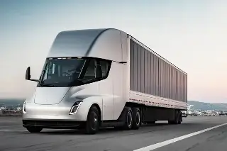 Tesla recibe el mayor pedido de camiones eléctricos pesados realizado hasta ahora en EEUU