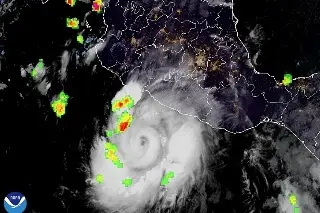 'Potente' huracán 'Polo' se debilita a categoría 4 con vientos de 240 km/h ¿A dónde se dirige?