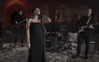 Cantante recibe condena de 74 latigazos