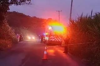 Hallan cuerpo de mujer con impactos de bala en Atzacan