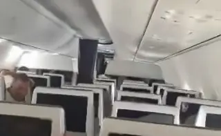 Pánico en vuelo de Flydubai: avión cae miles de metros tras alerta de secuestro y pasa esto (+Video)