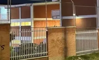 Menor ataca con cuchillos en secundaria de Querétaro; este  fue el saldo