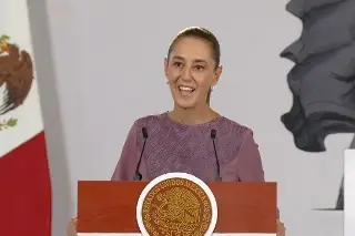 Sheinbaum agradece dedicatoria de AMLO en su nuevo libro; pide leerlo