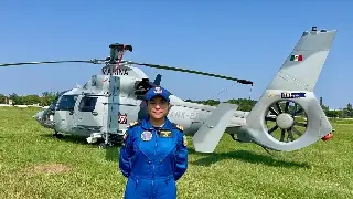 De aviones a helicópteros: Piloto naval suma 600 horas de vuelo y surca los cielos en un Panther (+video)