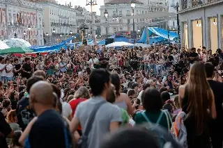 Plantón por desalojo de adulta mayor suma 6 días en Madrid; prevén movilización al Congreso