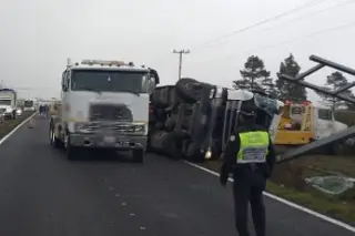 Accidente provoca cierre en este libramiento de Veracruz. Precaución