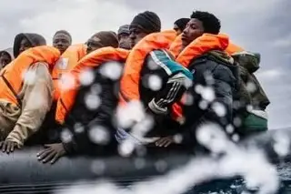 Naufragio en África deja 139 migrantes muertos, entre ellos niños