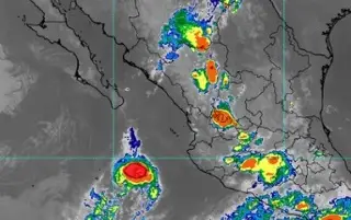 ‘Simon’ se degrada a tormenta tropical y avanza hacia Baja California Sur