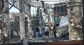 Así quedó el restaurante de mariscos tras incendio en Boca del Río 