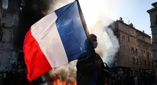 ¿Qué pasa en Francia?; protestas se extienden y aumentan los disturbios