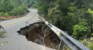 Se registra deslave en la carretera Teziutlán-Perote a consecuencia de las lluvias intensas