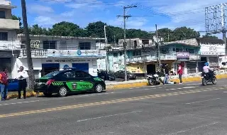 Le falla el “sentido arácnido”” y atropella a empleada municipal en Veracruz 