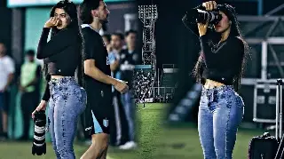 Escándalo por Club de fútbol que prohíbe a esta fotógrafa usar shorts y escotes