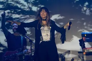 ¡Con el corazón y las puertas abiertas! Kany García da tremendo concierto en Veracruz
