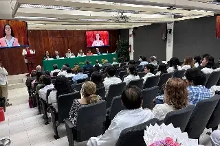 Día del Médico: reconocen su labor en Veracruz y advierten desafíos en hospitales