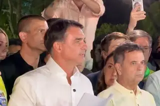 'Las elecciones deberían ser anuladas': Flávio Bolsonaro tras victoria de Lula