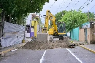 Realizan obras de drenaje pluvial en esta colonia afectada por lluvias