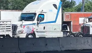 Transportistas comienzan manifestación en la Veracruz Cardel