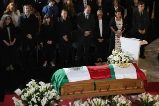 Sheinbaum despide a Cuauhtémoc Cárdenas en Bellas Artes