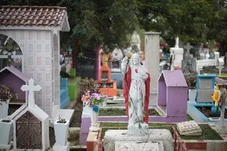 ¿Visitarás a tus difuntos? Obispo de Veracruz encabezará misa especial este 2 de noviembre