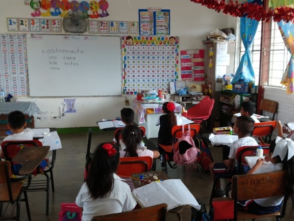 Imagen Propone el SNTE adelantar la hora de salida en escuelas de #Veracruz por la ola de calor. ¿Qué opinas?