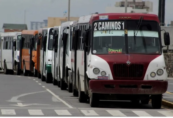 Imagen A través de un reordenamiento del trasporte público, sacarán de circulación taxis y camiones de pasaje viejos en el estado de Veracruz. ¿Qué opinas?