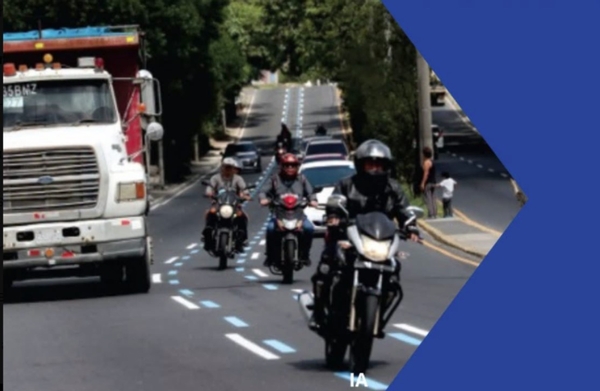 Imagen ¿Un carril exclusivo para motos podría ser la solución para evitar accidentes, como proponen abogados de Veracruz?