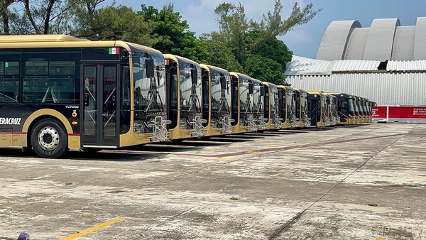 Imagen  La autoridad estatal anunció que el próximo año llegarán 100 nuevos camiones Ulúa para la zona conurbada Veracruz–Boca del Río–Medellín y que se analizan nuevas rutas. ¿Qué ruta propones para los nuevos Ulúa?