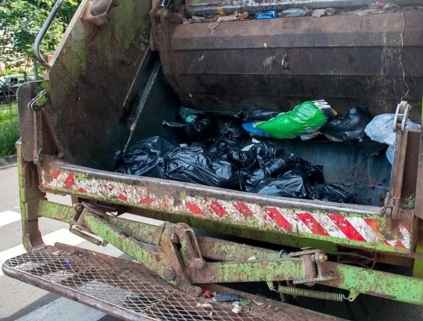 Imagen  Tras recibir denuncias ciudadanas, el Ayuntamiento de Veracruz ha multado a unas 30 personas por tirar basura en la calle o en terrenos baldíos.  ¿En tu colonia hay personas que siguen tirando basura en la calle?